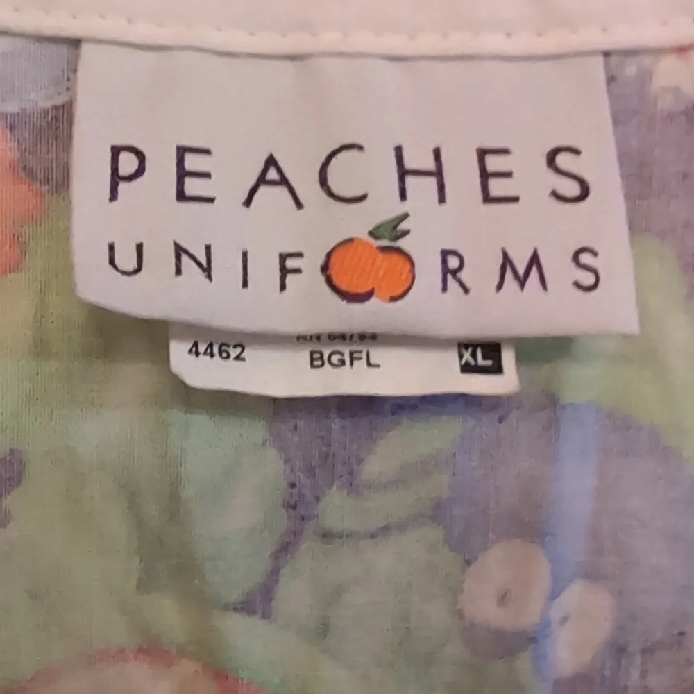 🐞 PEACHES Button Front Nursing Medical Scrub Top.Lady Bug. Bee. Butterfly. - Picture 15 of 16